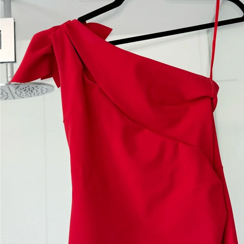 Women’s one shoulder gown - Picture 8 of 9